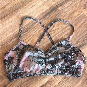 Stylish Women's Crisscross Bralette - Black and Pink
